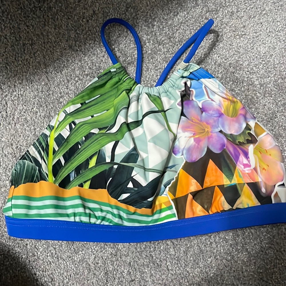 Bathing suit top